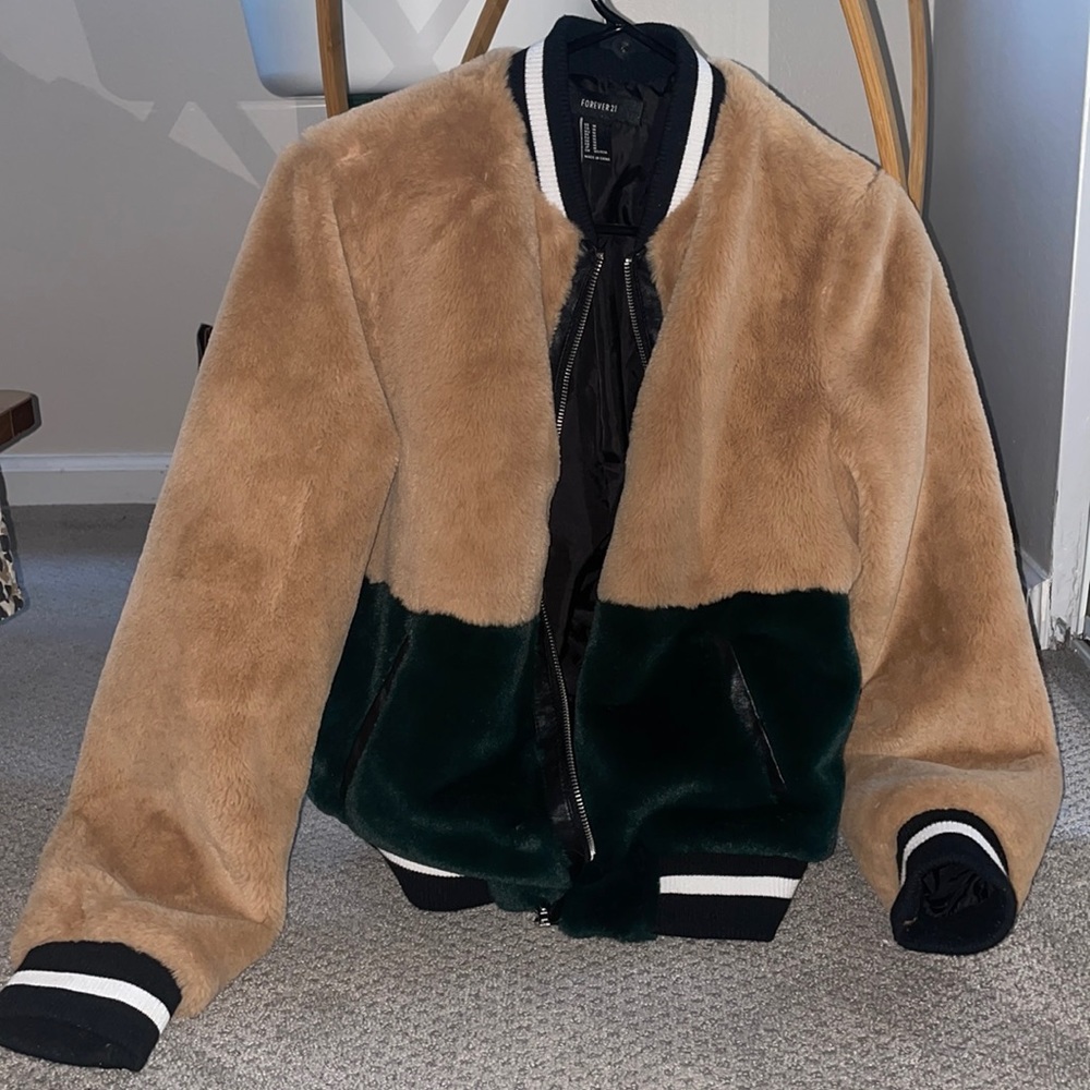 Winter faux fur cropped bomber jacket